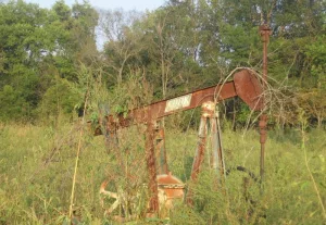 abandoned-oil-well_original