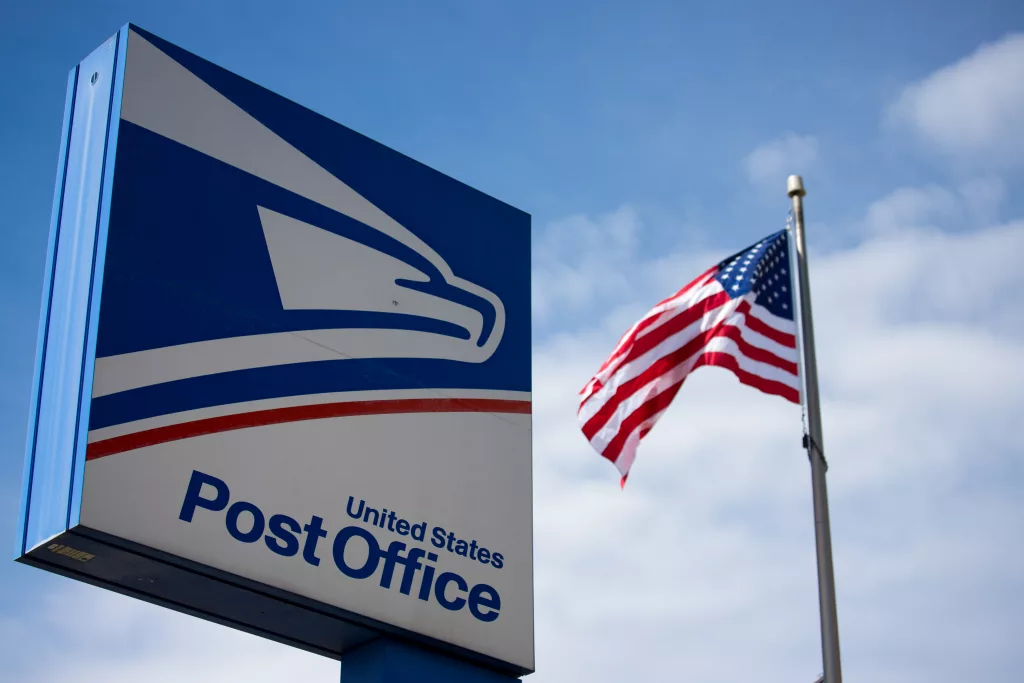 wythevilleva-usa-march112019unitedstatepostalservicesignwith