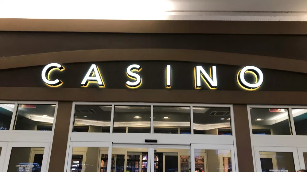 casino-entrance-in-missouri-photo-a-byrd-scaled