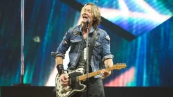 Keith Urban performs onstage at Barclays Center on October 27^ 2018 in Brooklyn^ New York.