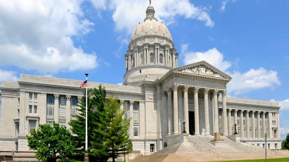 statecapitoljeffersoncitymissouriwherestatelawsaremade