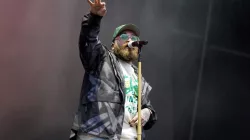 Teddy Swims performs on stage at the 2024 Soundside Music Festival. Bridgeport^ Connecticut - September 29^ 2024