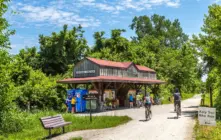 cyclists-on-katy-trail-web-dennis-coello