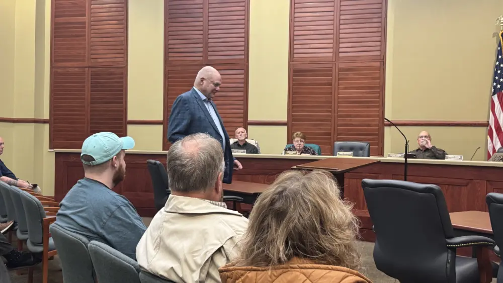 gus-wetzel-adresses-city-council