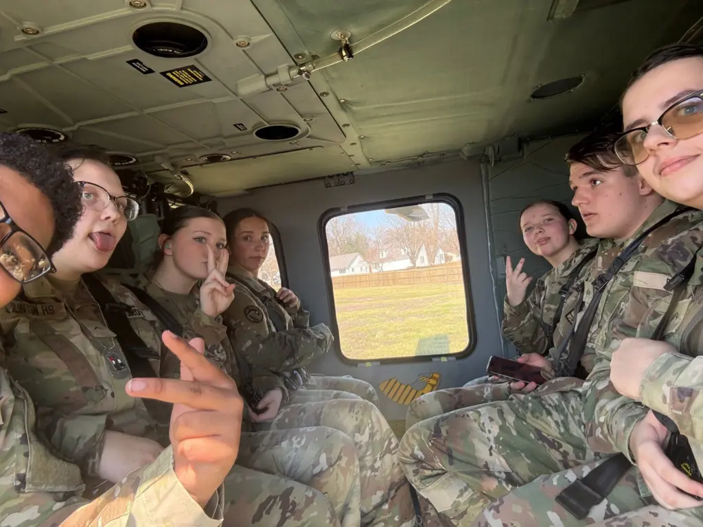 chsjrotc_blackhawkflight-10