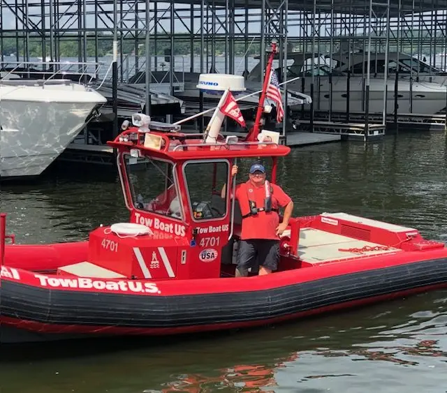 towboatusatrumanlake