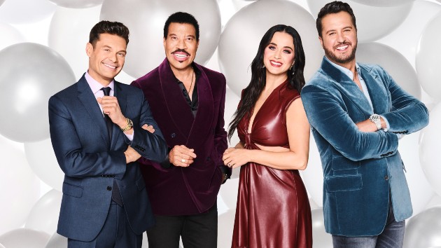 m_americanidol2022judgeshost_022422_0