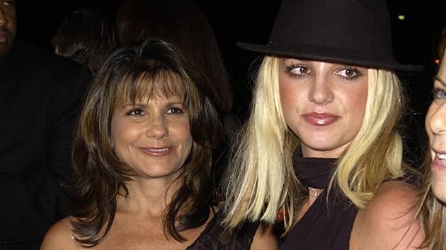 getty_britneyspears_04082jpg