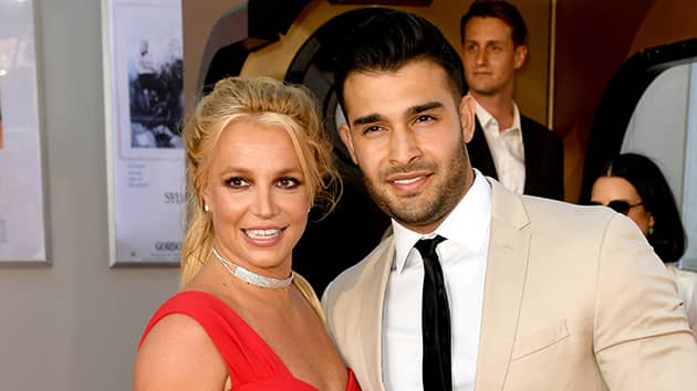 getty_britney_sam_041222
