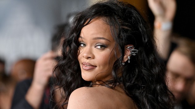 getty_rihanna_110722