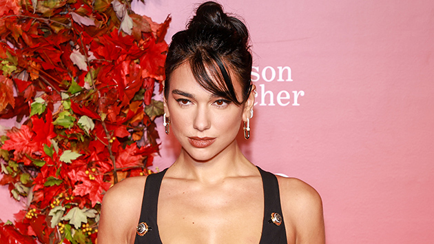 getty_dua_lipa_111422_0