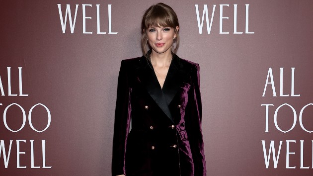 getty_taylorswiftalltoowellevent_050222-3