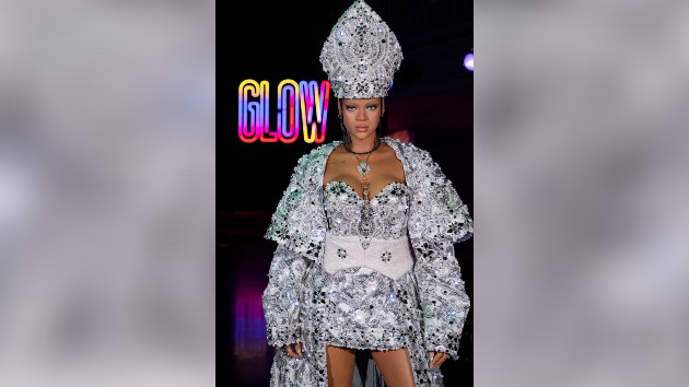 m_rihannawaxfigure_020723290533