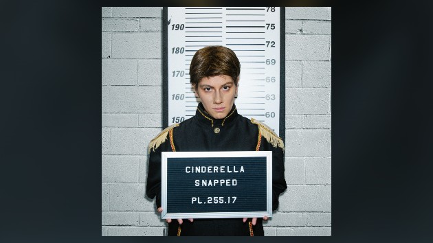 m_jaxcinderellasnapped_0310238644