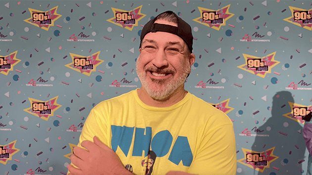 m_joey_fatone_03222315582