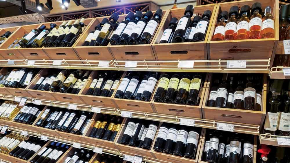 labeltostave_wineshelves-1000x563605206-1