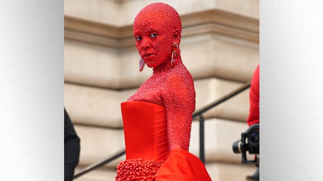getty_dojacatredcrystals_042123323782