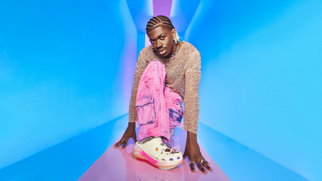 m_lilnasxcrocs_06292337905