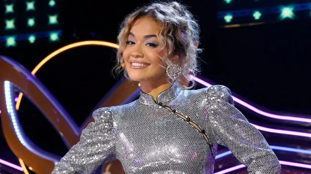 m_ritaoramaskedsinger_091323990470