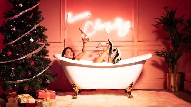 m_allybrookexmas_101823443607