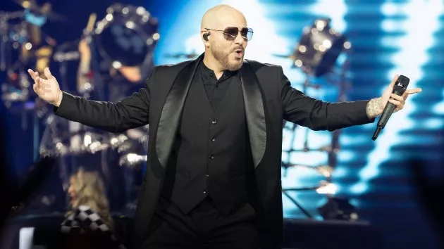 getty_pitbull_071624631769