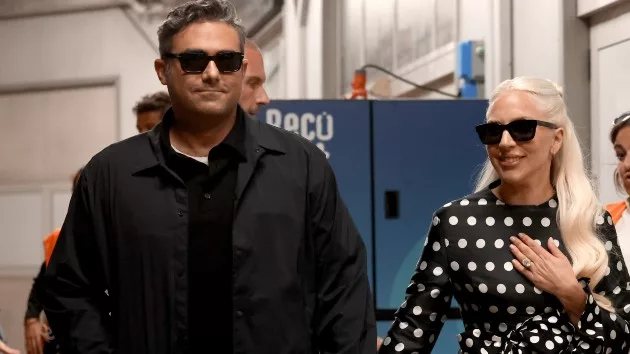 getty_ladygagaandmichaelpolanskyinvenice_090224408827