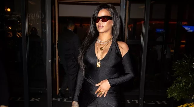 getty_rihannainblack_101124881500