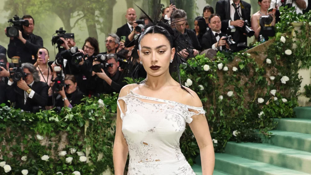 getty_charlixcx_053124602778