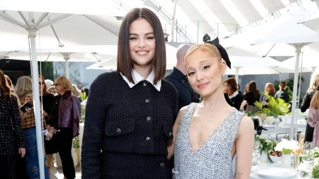 getty_arianagrandeandselenagomez_121124113201