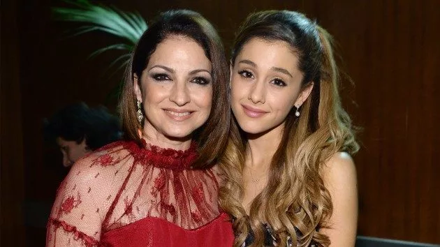 getty_ari20and20gloria_020625325478