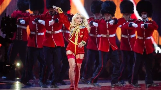 getty_sabrinacarpenterbrits_031025_0535734