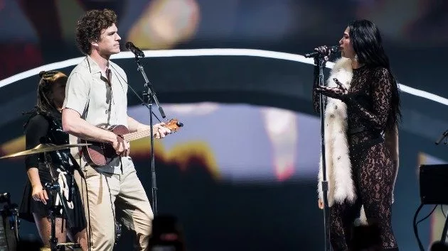 getty_dualipaandvancejoy_032425380360