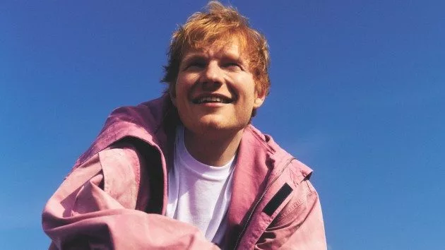m_edsheerancrouching2025_petrosstudio_040425854589