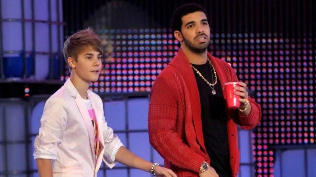 getty_drakeandjustin_040725809866