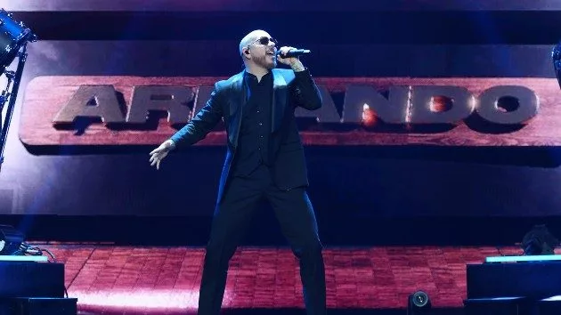 getty_pitbullonstage_061125391210