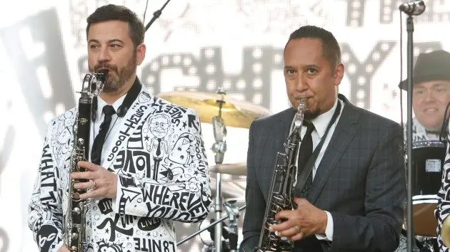 getty_jimmykimmelcletoescobedo_1112252028129823458