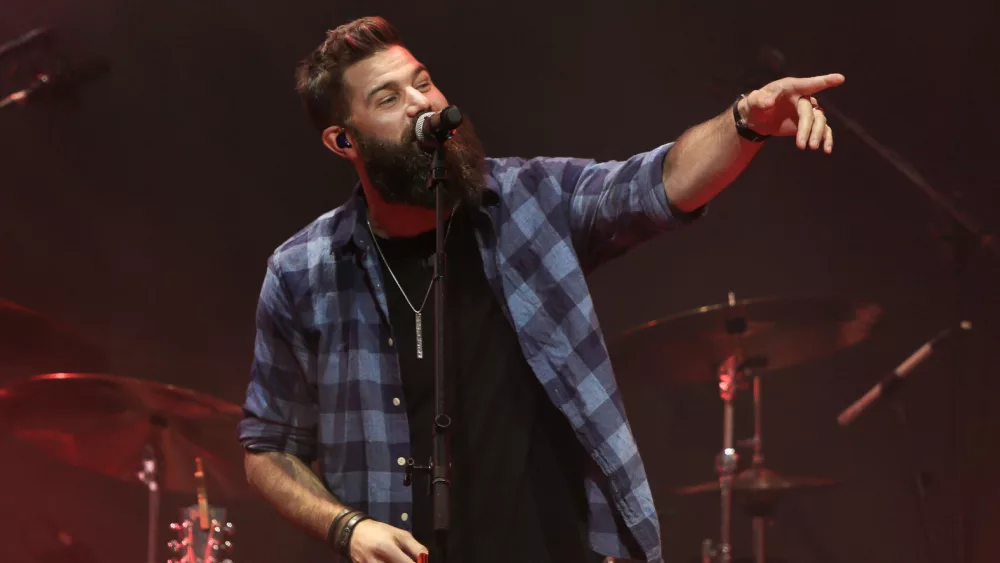 New Mexico's 'Boots In The Park' festival to feature Thomas Rhett, Chris  Janson and Chris Young