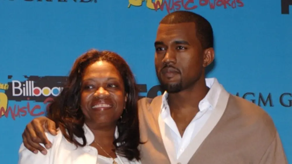 KANYE WEST & mother Donda at the 2005 Billboard Music Awards at the MGM Grand^ Las Vegas. December 6^ 2005^ Las Vegas^ NV