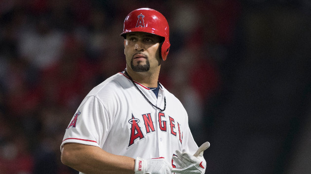 getty_32822_albertpujols