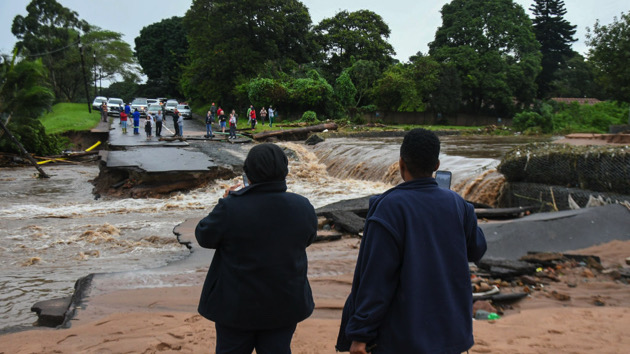 getty_041822_southafricaflooding