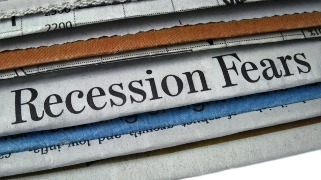 getty_061722_recessionprep