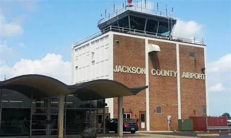 jackson-county-airport-3