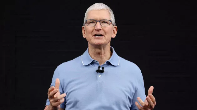 tim-cook-apple-gty-lv-230911_1694454730565_hpembed_7x579365