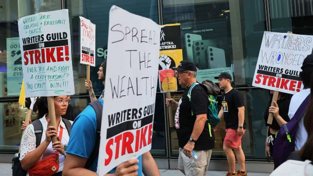 strike-gty-er-230907_1694119788481_hpembed_3x2170066