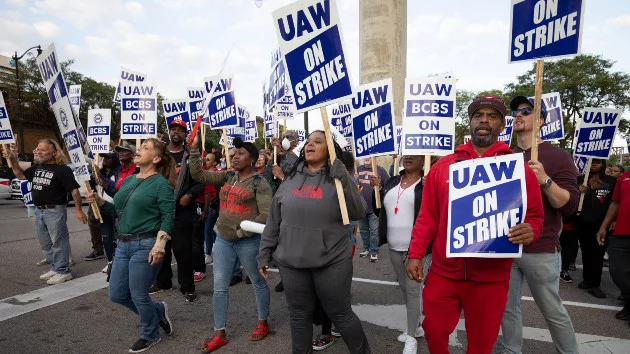 getty_091823_uawstrike840275