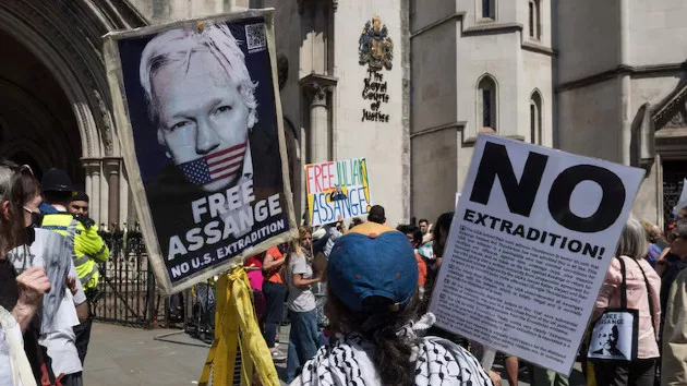 assange-protest-gty-jef-240624_1719259208748_hpmain598531