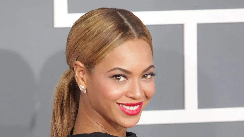 Beyonce arrives to the 2013 Grammy Awards on February 10^ 2013 in Hollywood^ CA