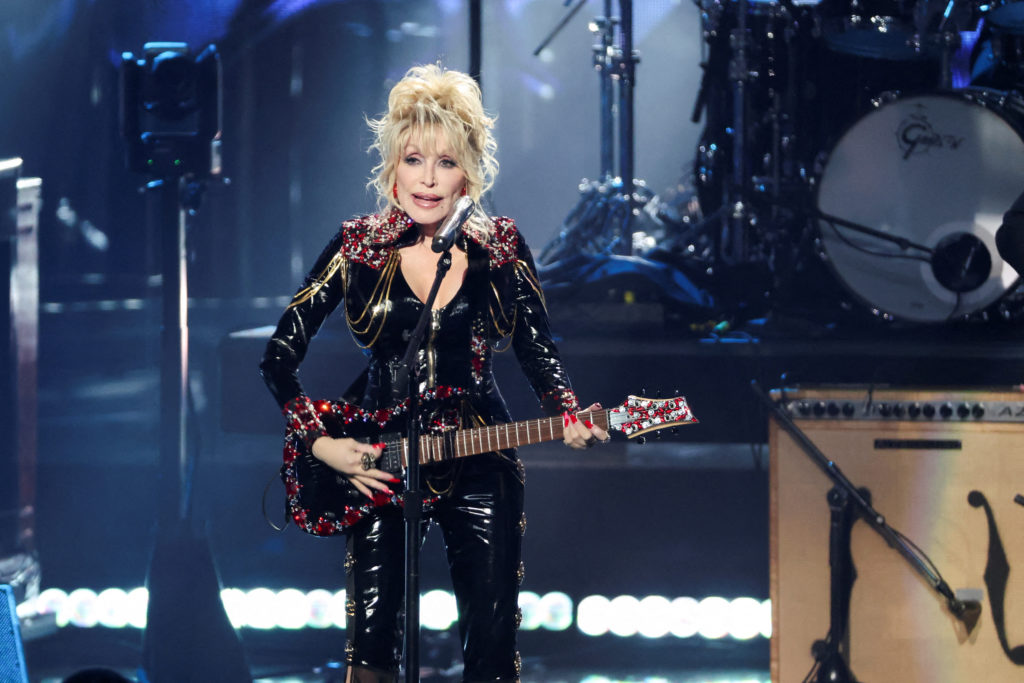 Dolly Parton Releases Star-Studded Tracklist for Upcoming Album | WZZK ...