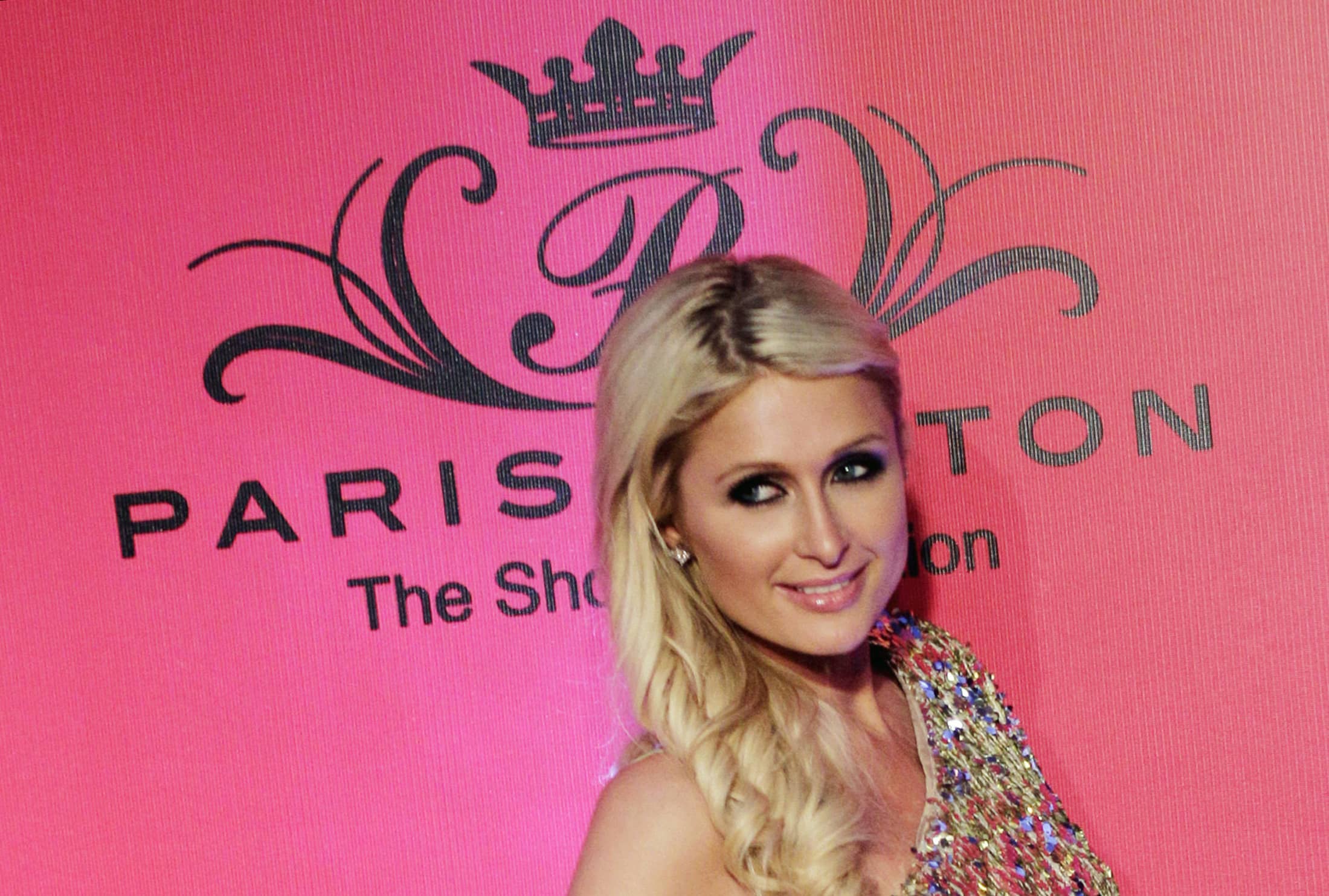 celebrity-socialite-paris-hilton-poses-during-a-promotional-event-for-her-shoe-collection-in-mexico-city