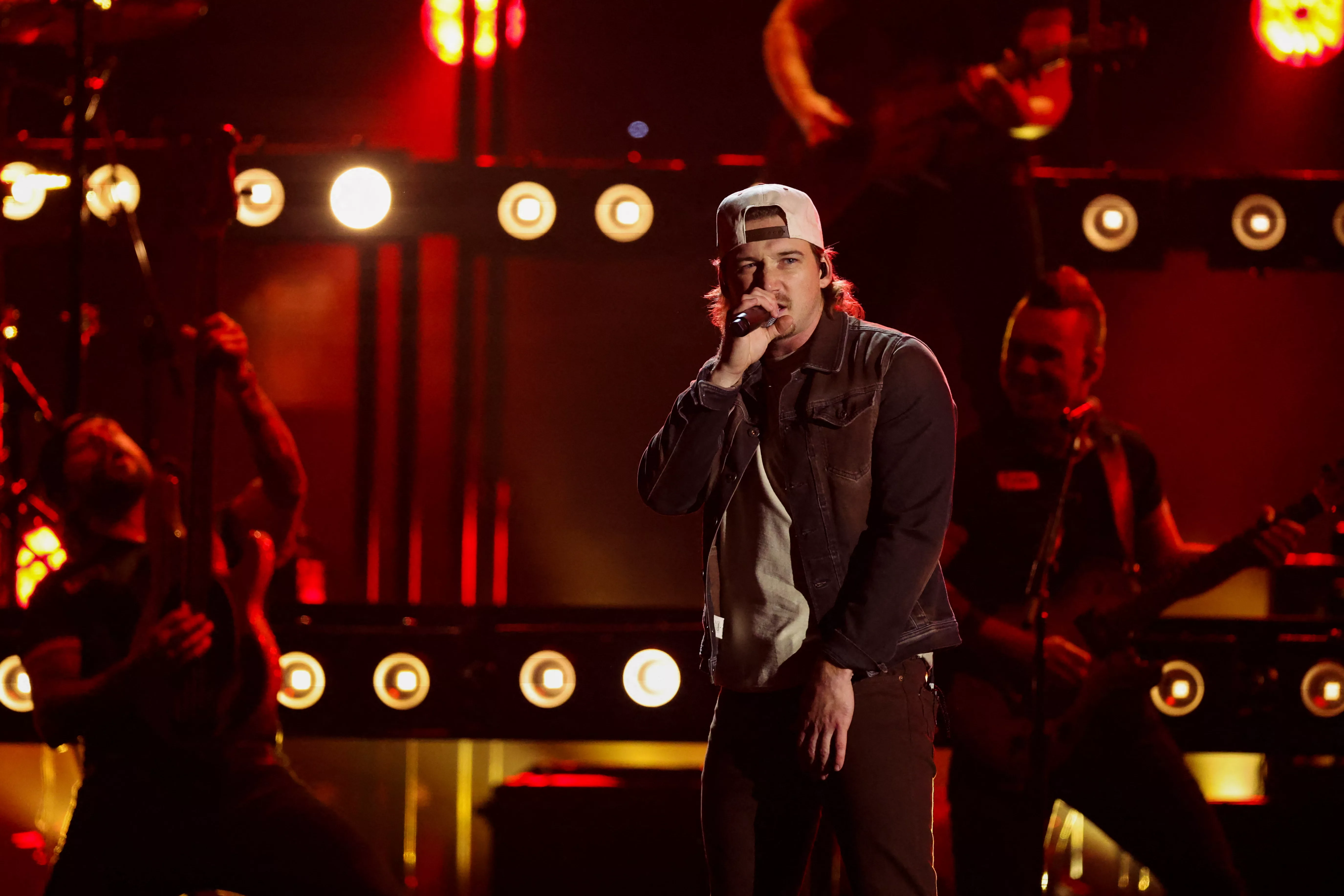 56th-annual-cma-awards-in-nashville-26